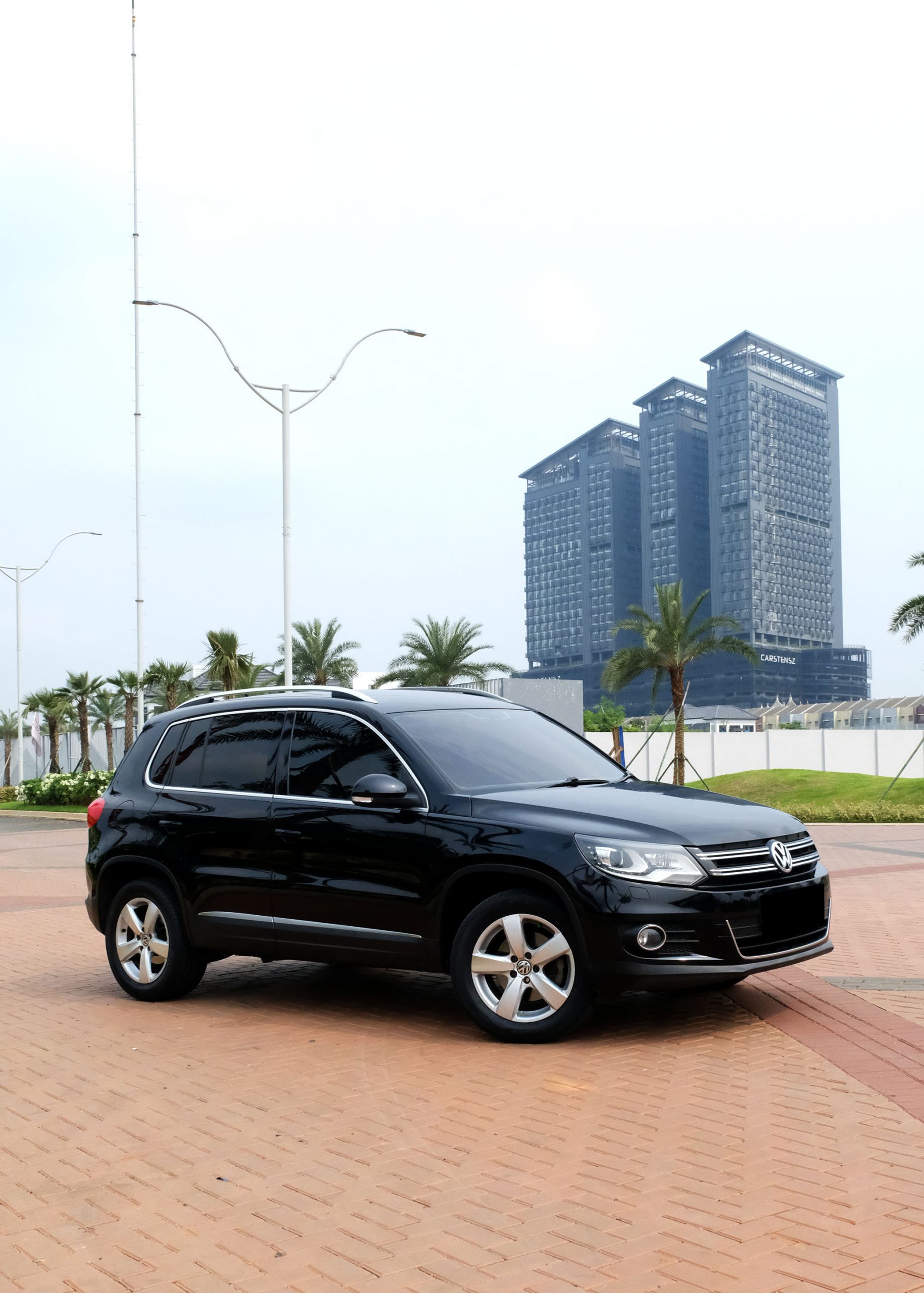 VW Tiguan TSi 2014 (hitam) - cover web